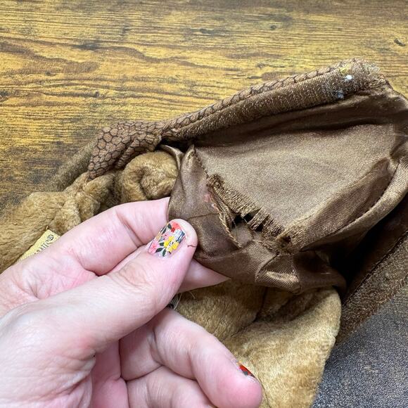 Folkmanis Armadillo Hand Puppet Play Pretend Theatre Plush Stuffed Animal Toy - Picture 7 of 16